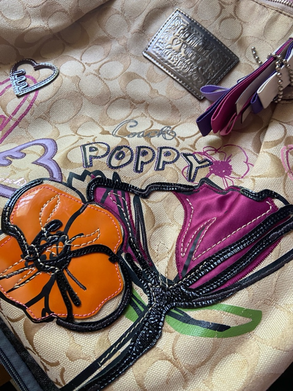 Coach Poppy Petal Applique Glam Tote EUC - Picture 3 of 4